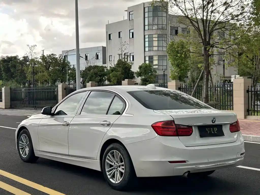 BMW 3 Series 2015 — фото 7