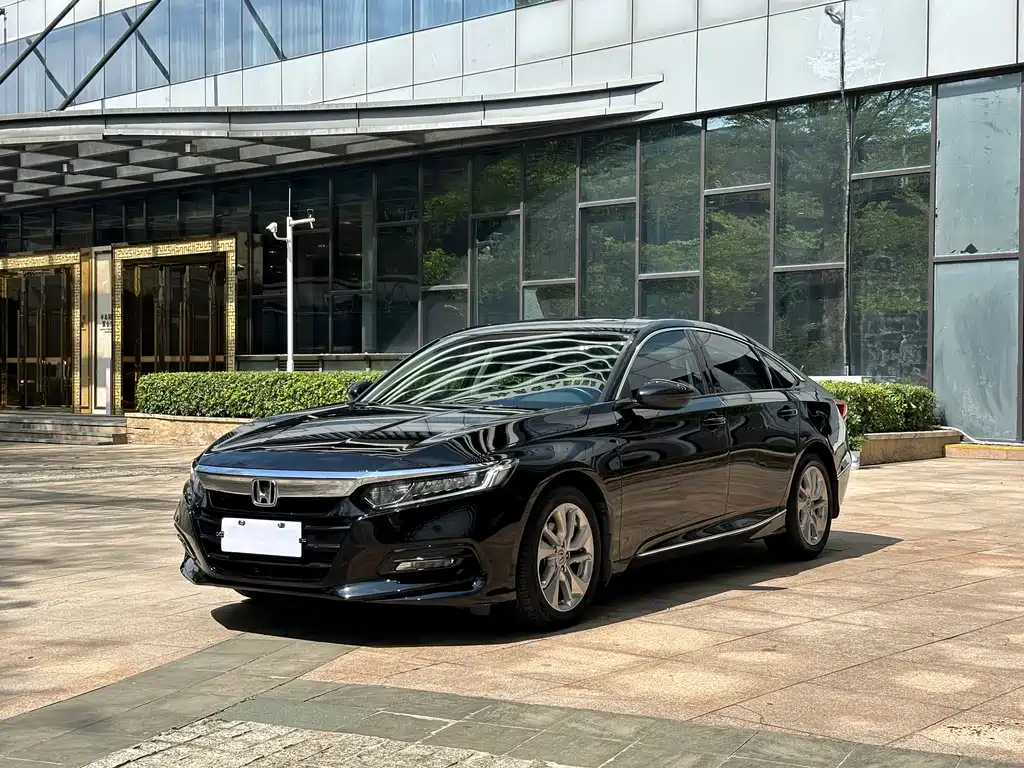 Honda Accord 2021 — фото 1
