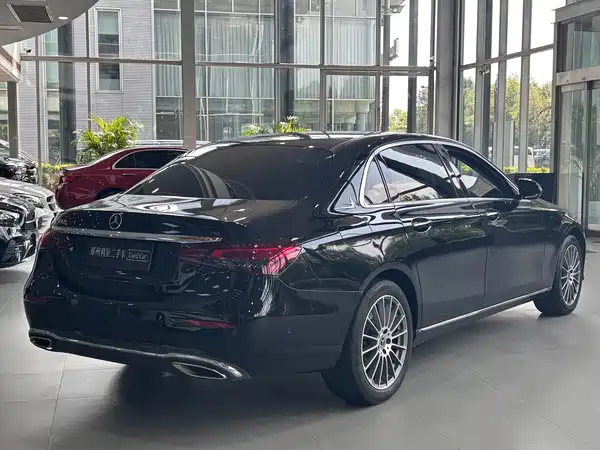 Mercedes-Benz E-Class 2021
