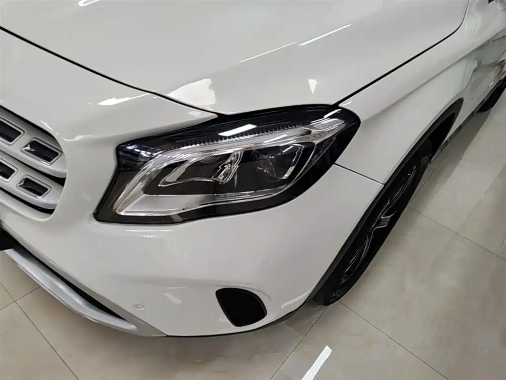 Mercedes-Benz GLA 2018 — фото 24