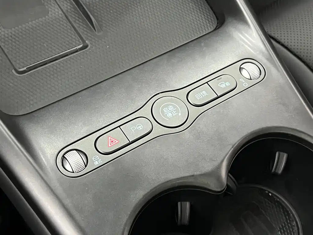 BYD Seal 06 2025 — фото 19