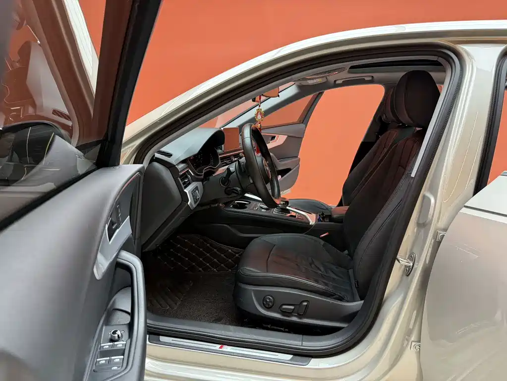 Audi A4L 2020