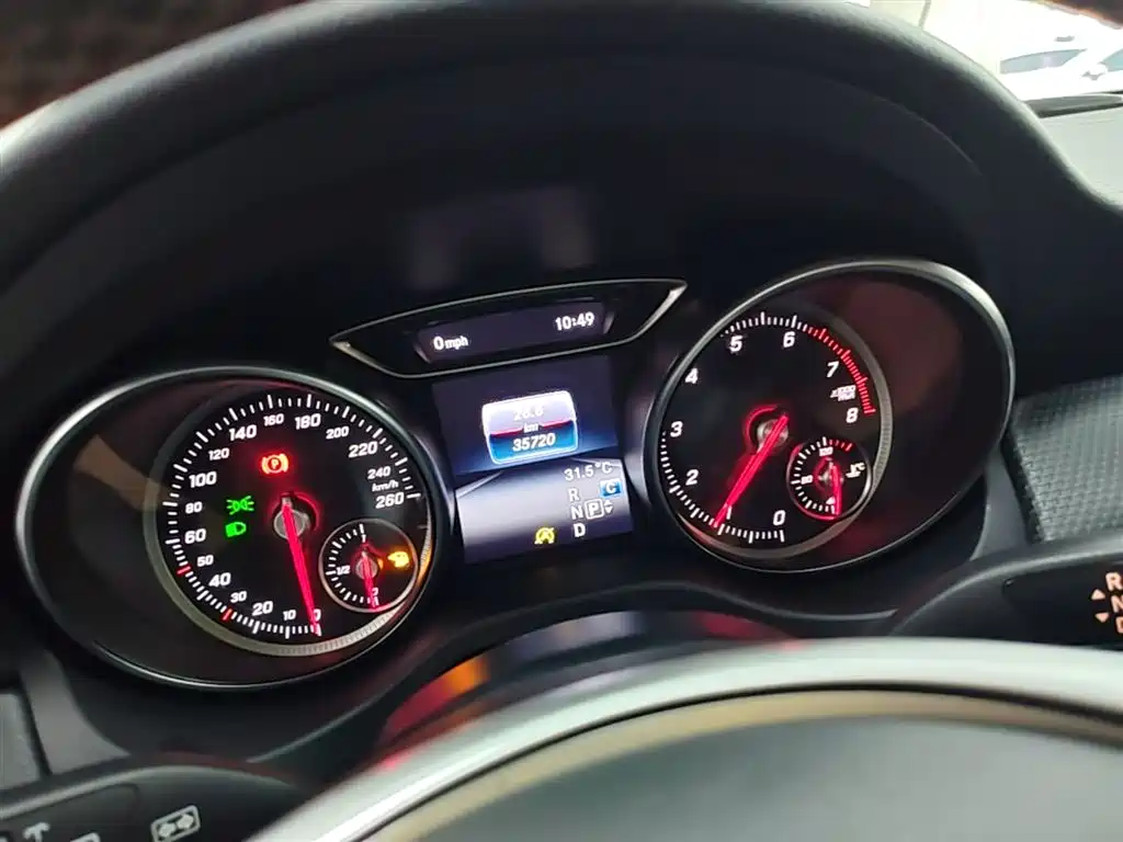 Mercedes-Benz GLA 2018 — фото 12