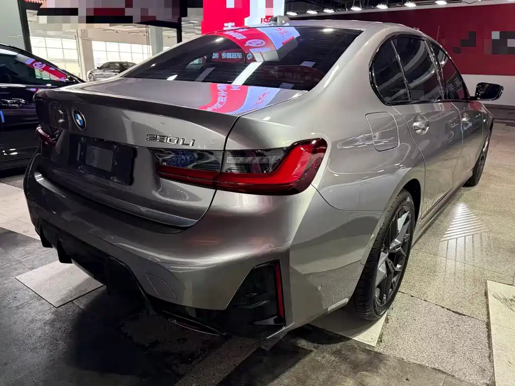 BMW 3 Series 2025
