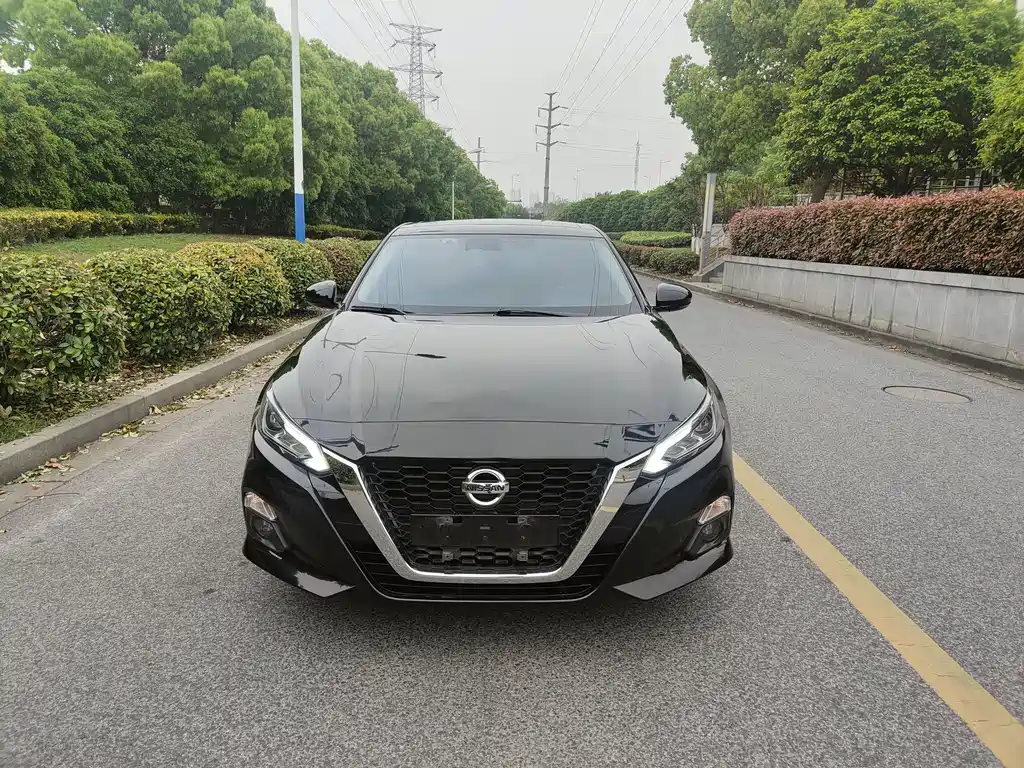 Nissan Teana 2022