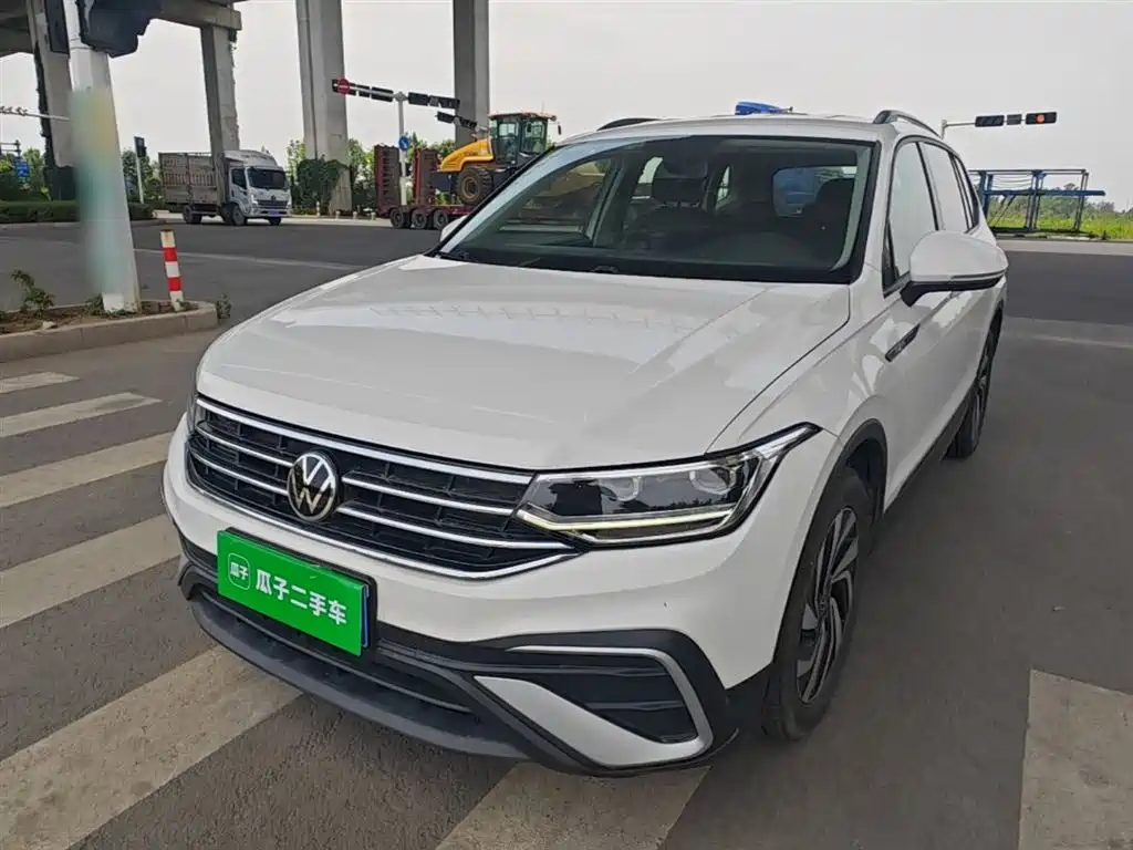 Volkswagen Tiguan L 2022 — фото 2