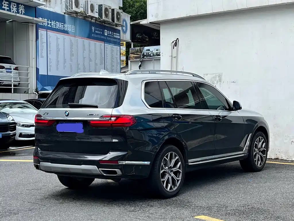 BMW X7 2023 — фото 9