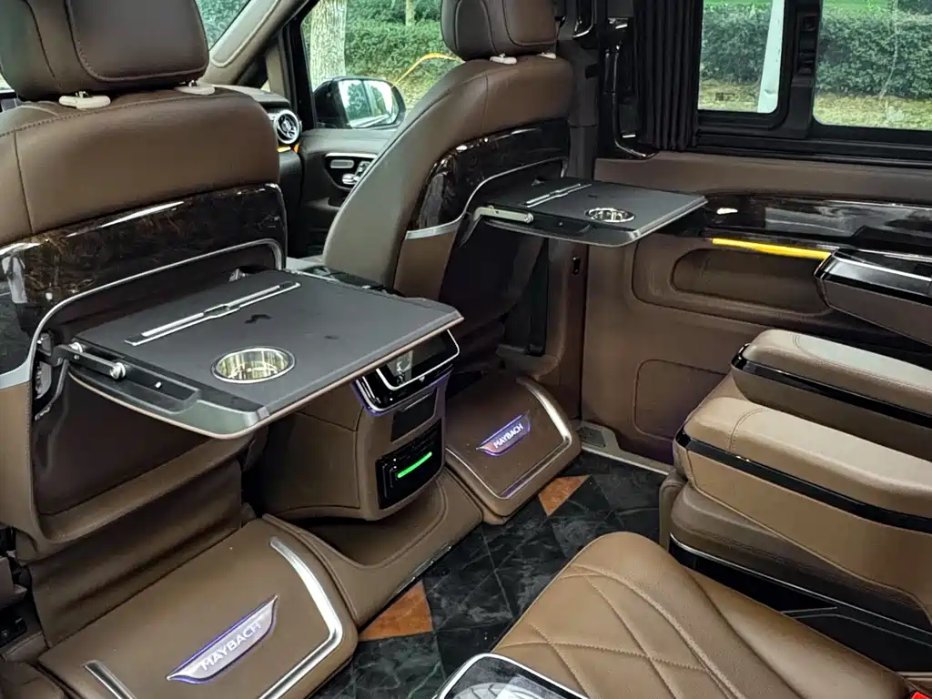 Mercedes-Benz Vito 2023 — фото 11