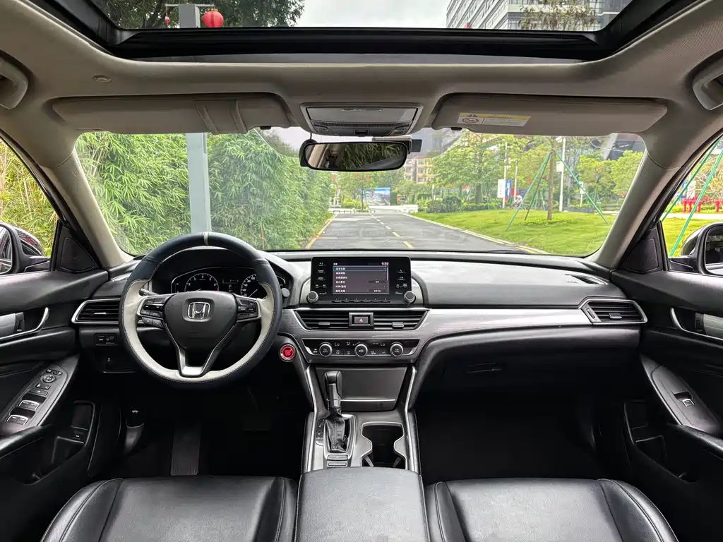 Honda Accord 2018 — фото 5