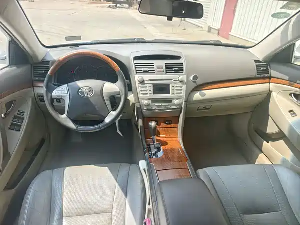 Toyota Camry 2011