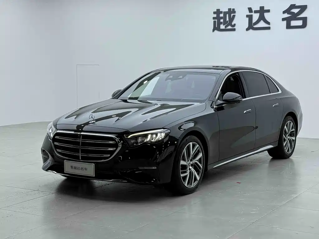 Mercedes-Benz E-Class 2024 — фото 16