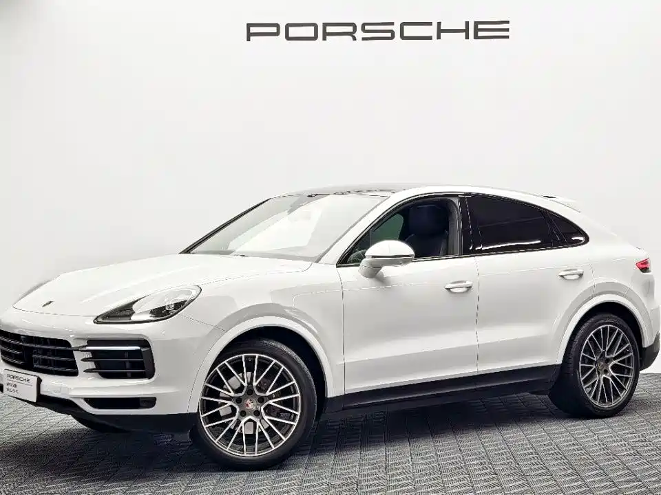 Porsche Cayenne 2023 — фото 1