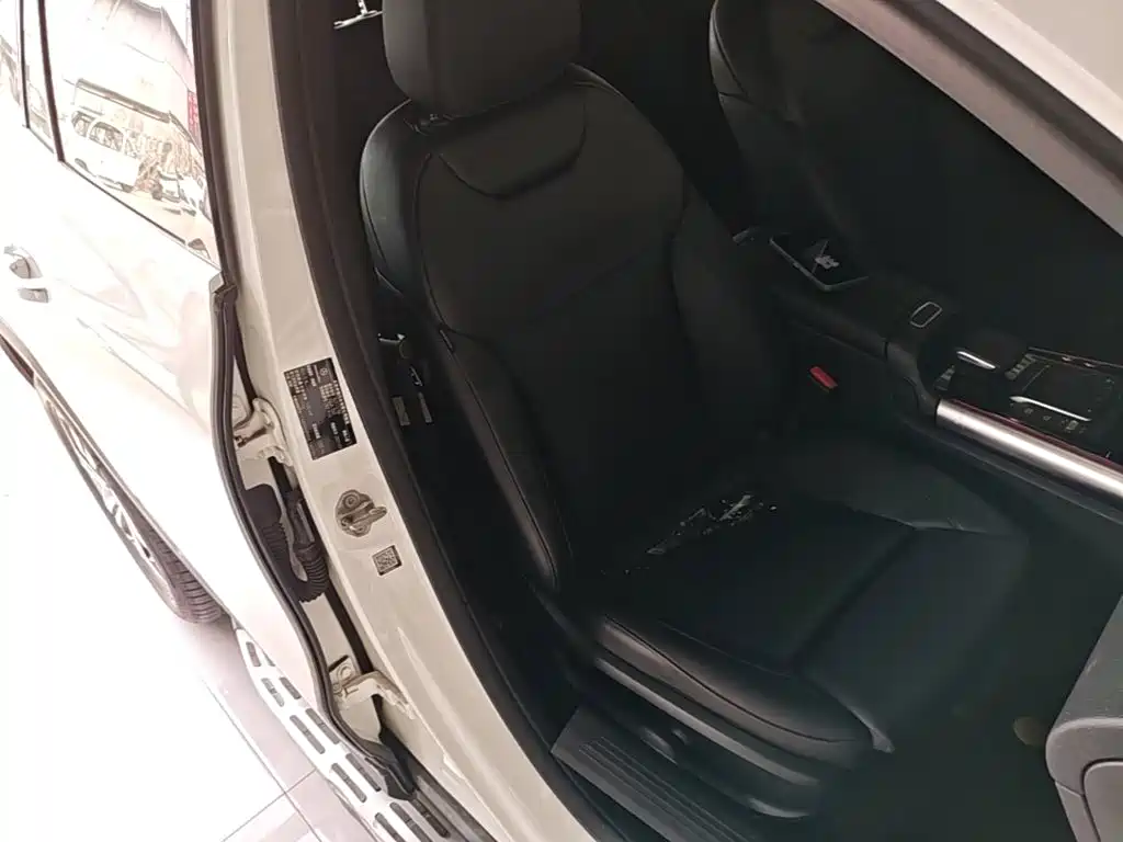 Mercedes-Benz GLA 2021 — фото 25