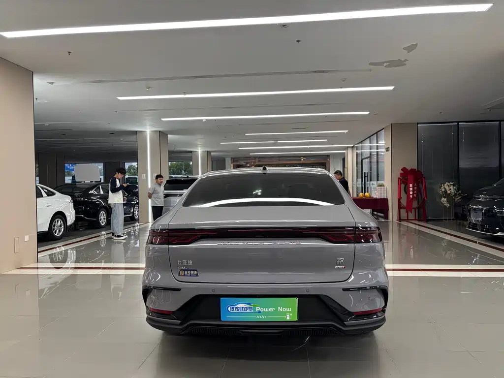 BYD Han 2025 — фото 6