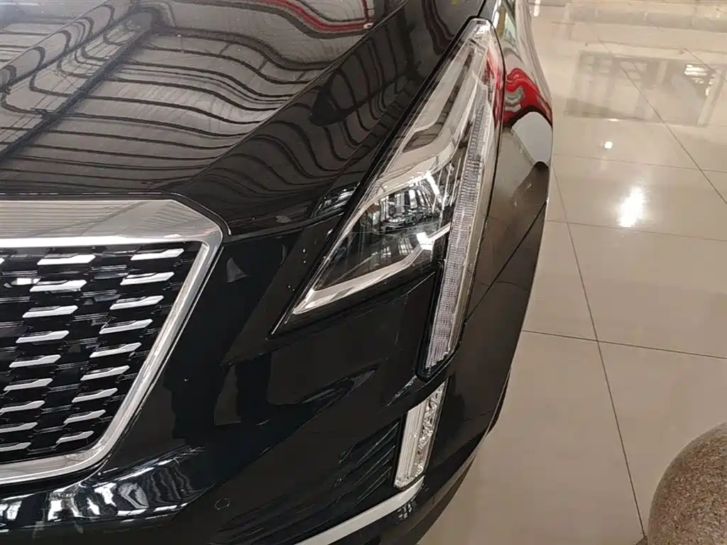 Cadillac XT5 2020 — фото 24