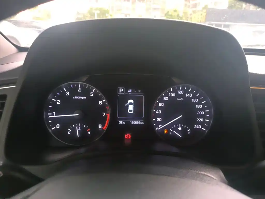 Hyundai Celesta 2017 — фото 12