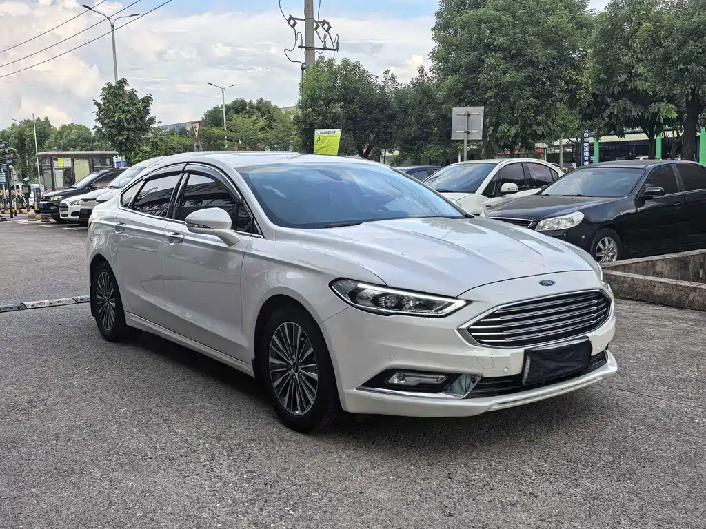 Ford Mondeo 2018 — фото 3