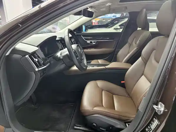 Volvo S90 2018