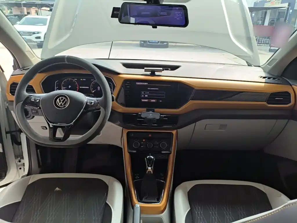 Volkswagen T-Cross 2024 — фото 10