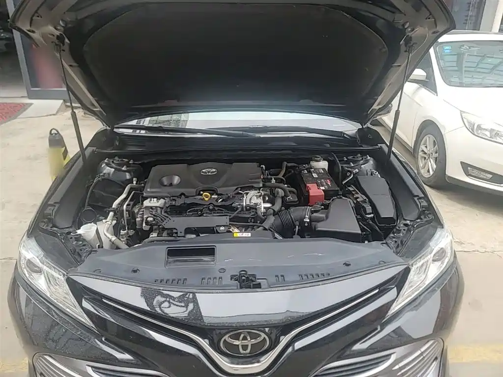 Toyota Camry 2020 — фото 20