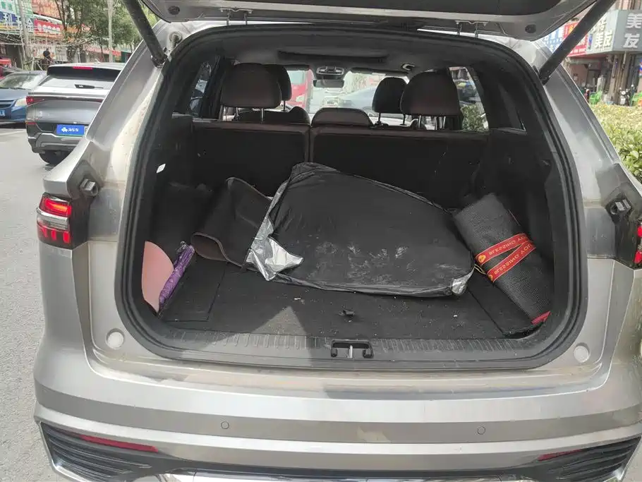 Geely Xingyue L 2021