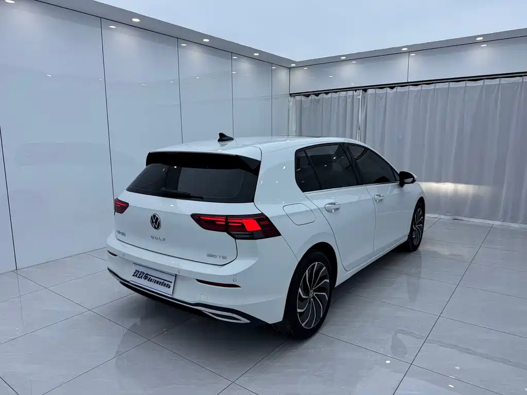 Volkswagen Golf 2022