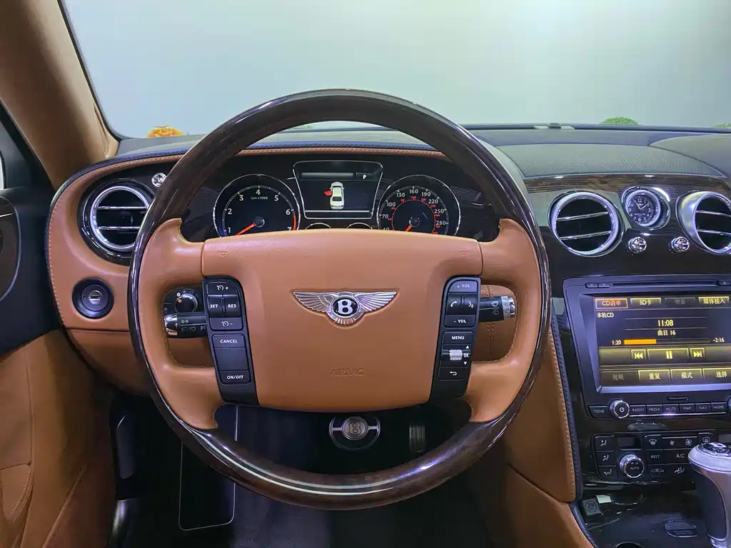 Bentley Flying Spur 2012 — фото 9