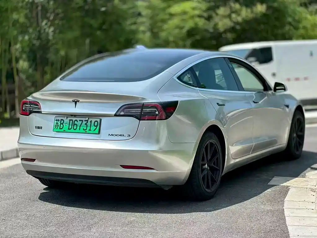 Tesla Model 3 2019 — фото 8