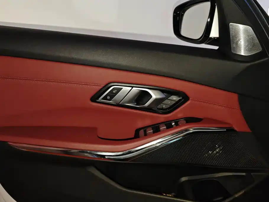 BMW 3 Series 2023