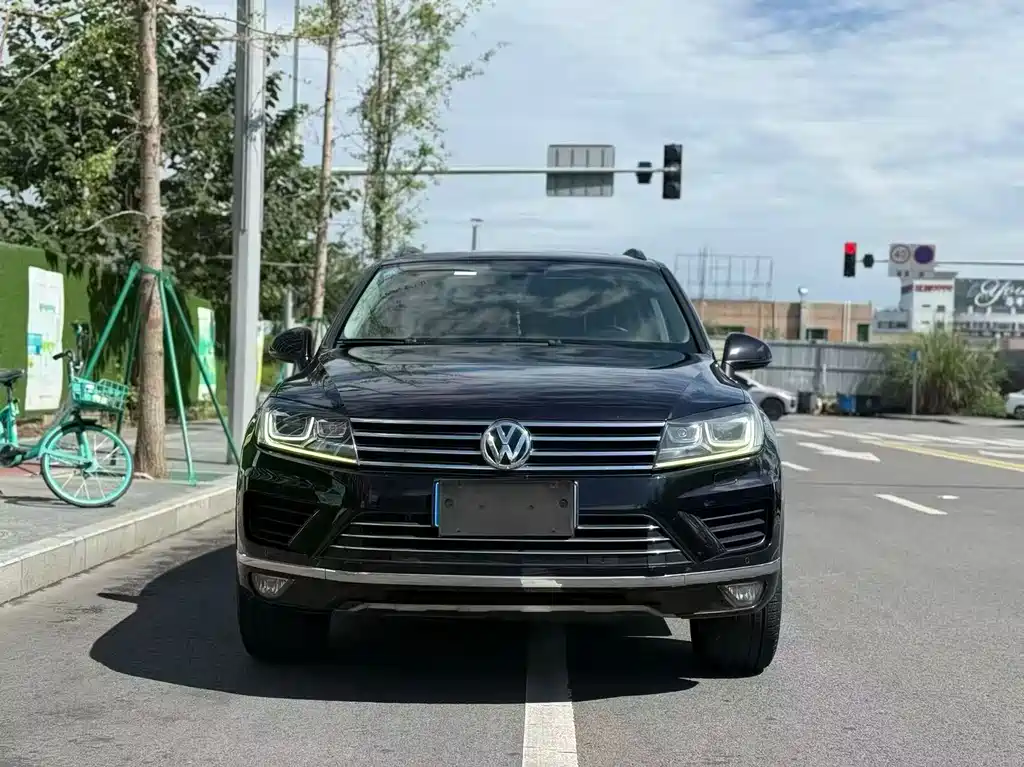 Volkswagen Touareg 2017 — фото 2