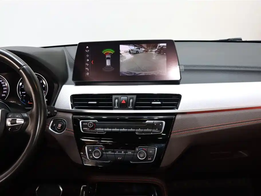 BMW X2 2023 — фото 15
