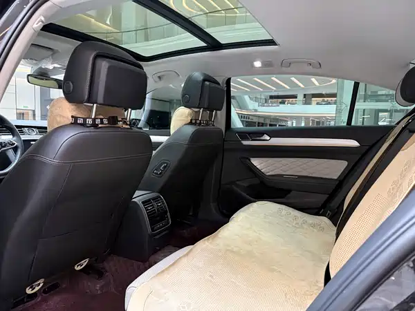 Volkswagen Magotan 2024