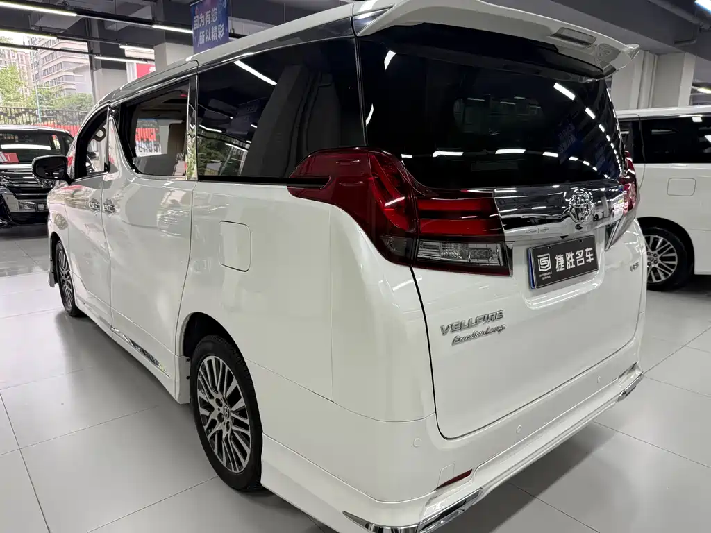 Toyota Alphard 2016 — фото 9