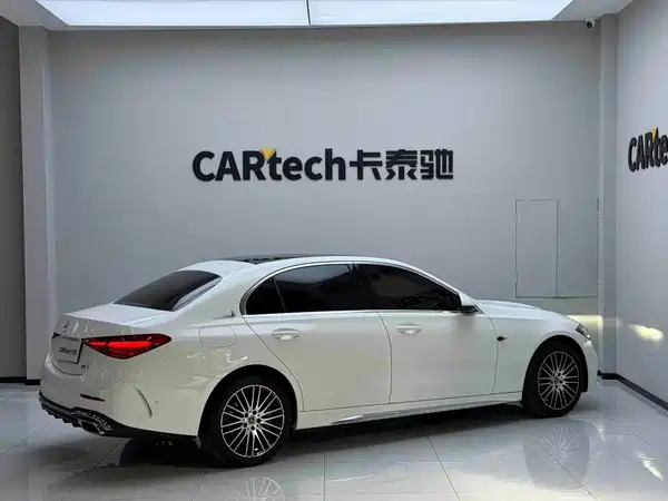 Mercedes-Benz C-Class 2025