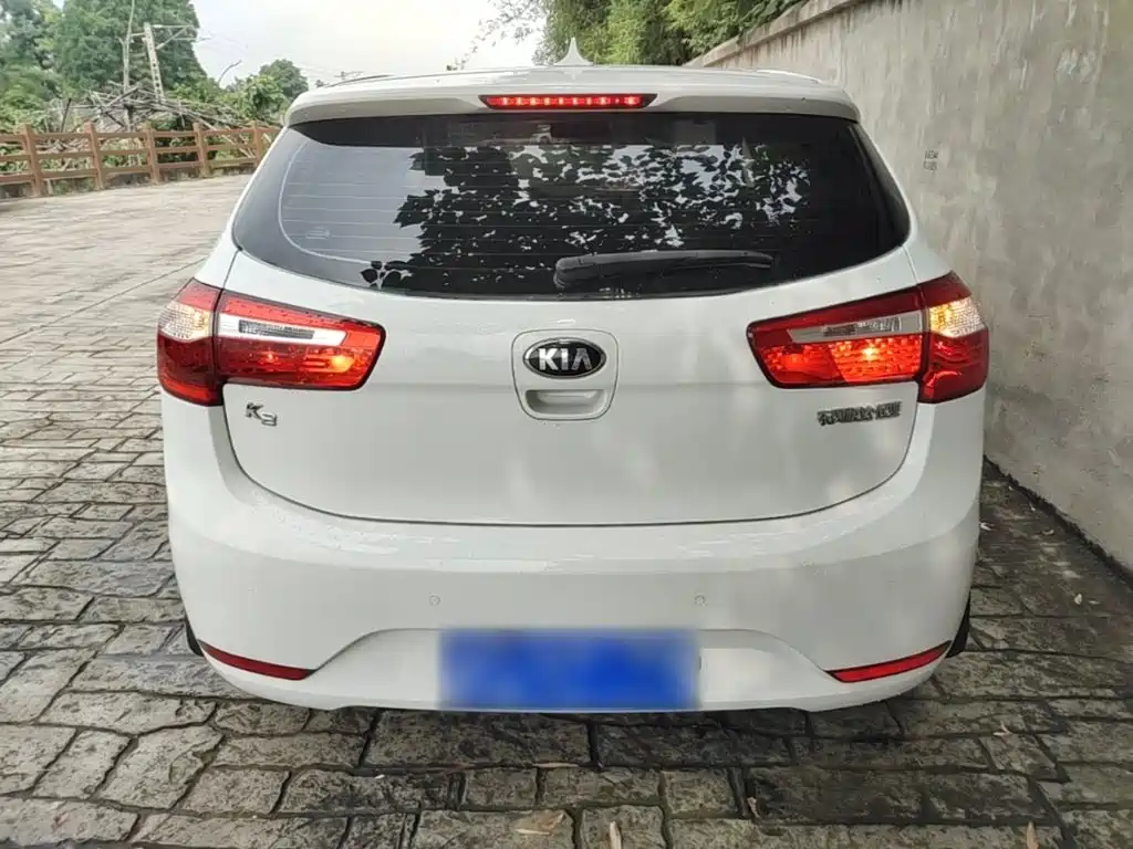 Kia K2 2014