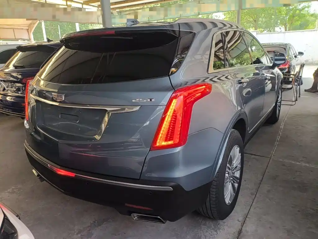 Cadillac XT5 2017 — фото 7