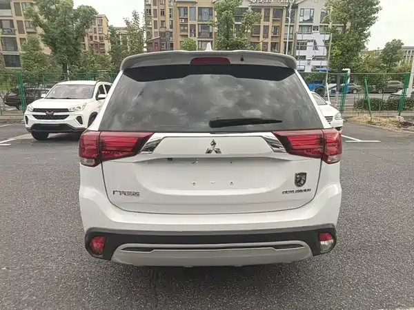 Mitsubishi Outlander 2019