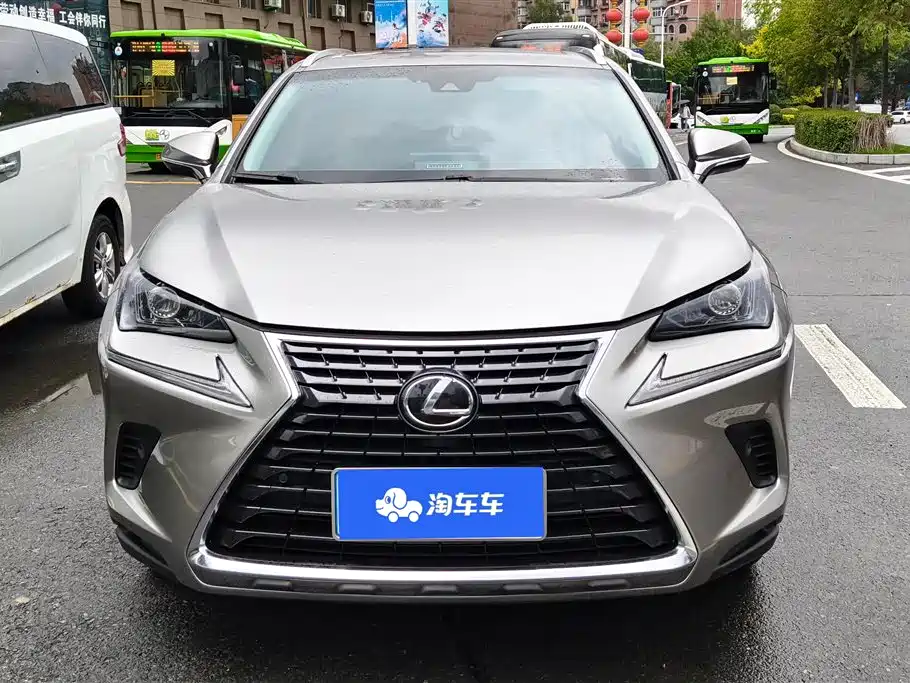 Lexus NX 2017 — фото 2