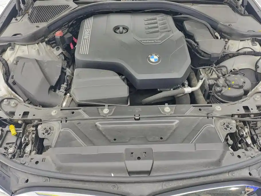 BMW 3 Series 2021 — фото 10
