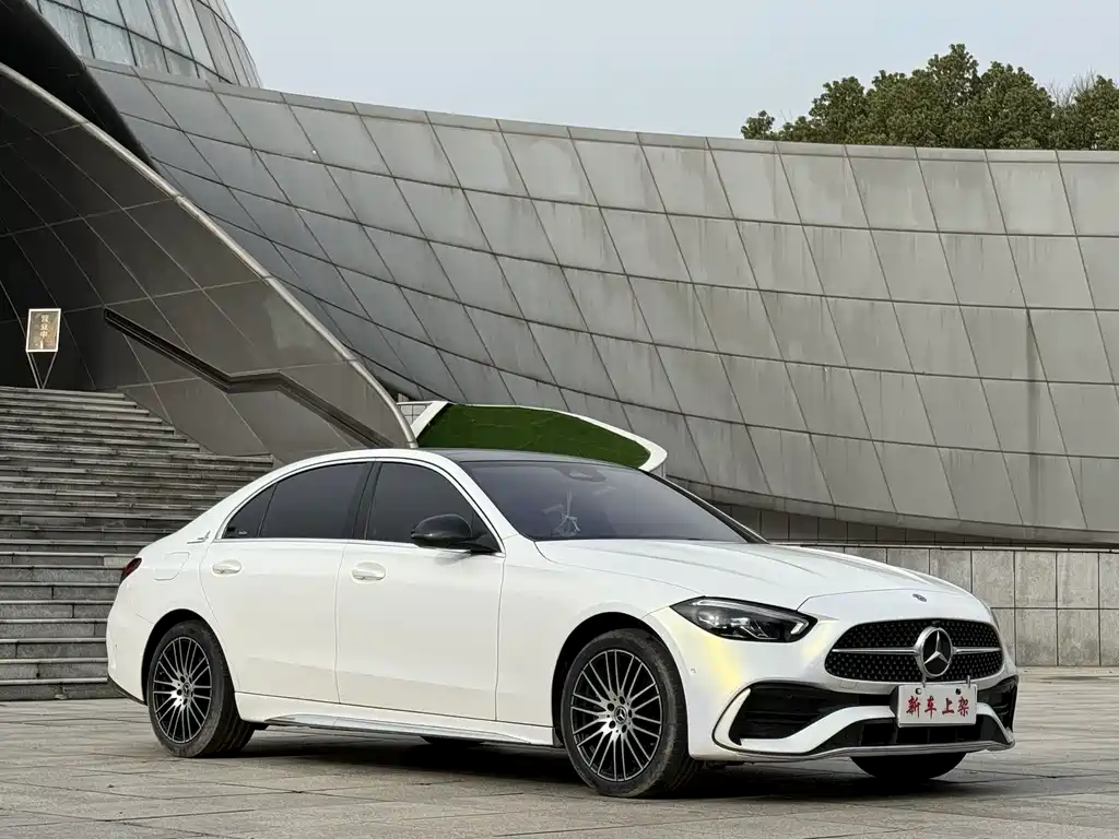 Mercedes-Benz C-Class 2022 — фото 3