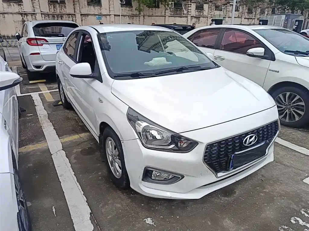 Hyundai Verna 2018 — фото 4