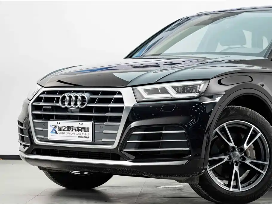Audi Q5L 2021 — фото 3