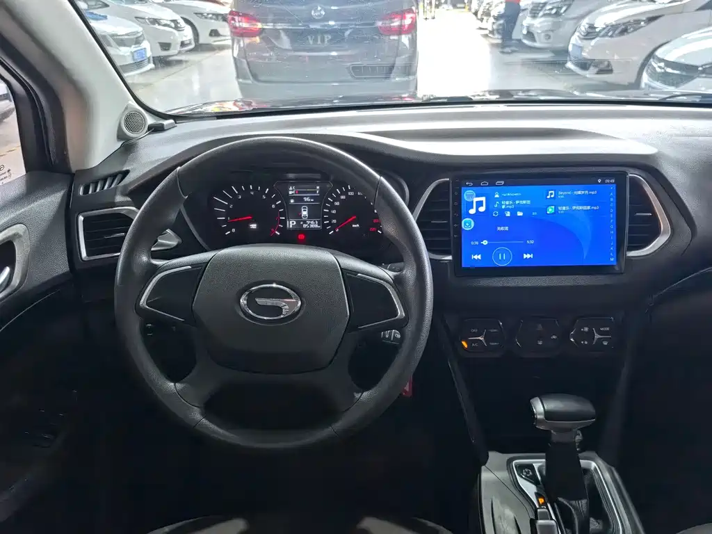 GAC Trumpchi GS4 2017 — фото 12