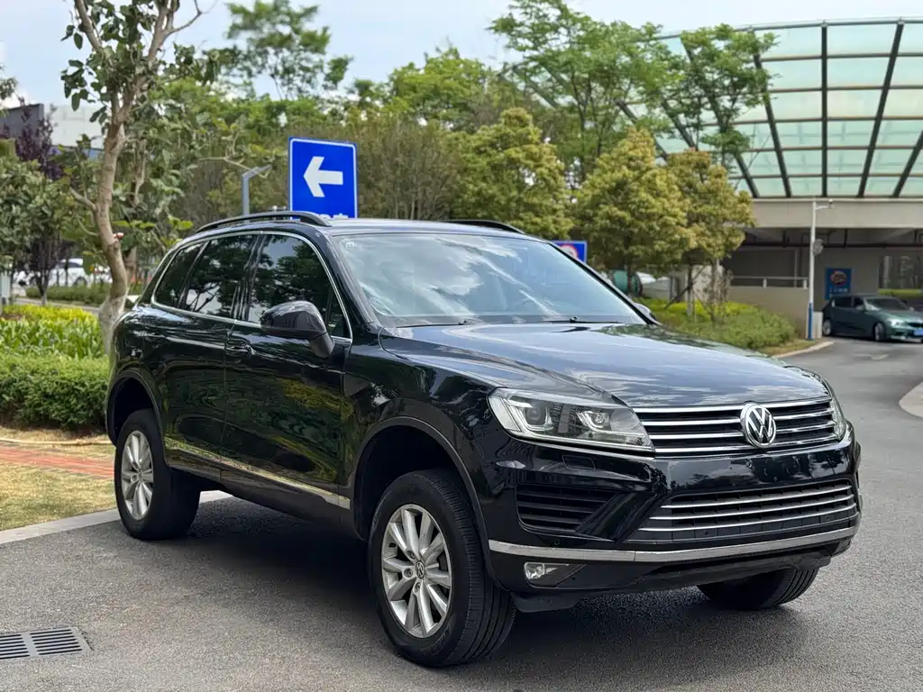 Volkswagen Touareg 2017 — фото 3