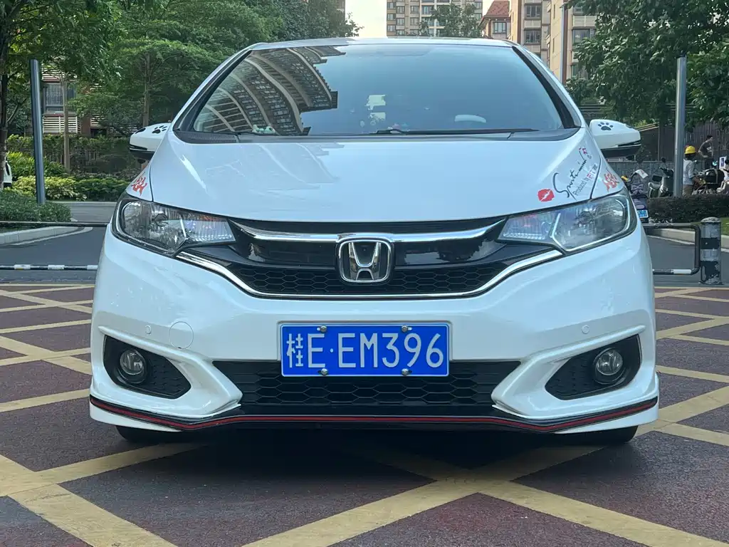 Honda Fit 2018 — фото 2