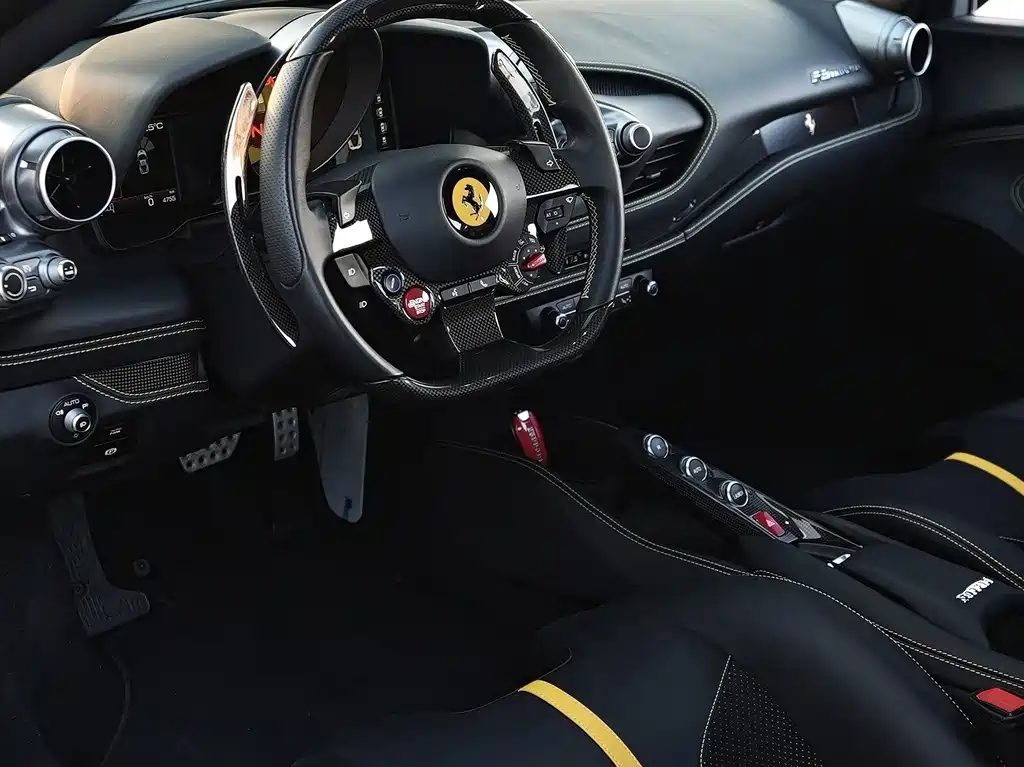 Ferrari F8 2023 — фото 9