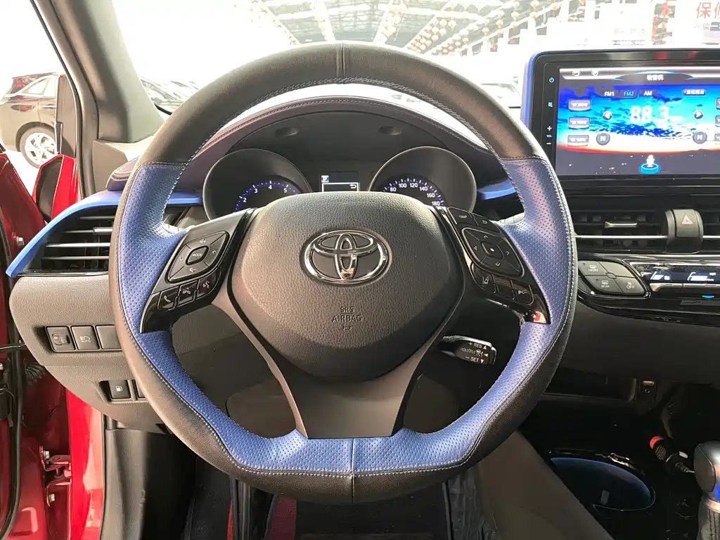 Toyota C-HR 2021 — фото 7