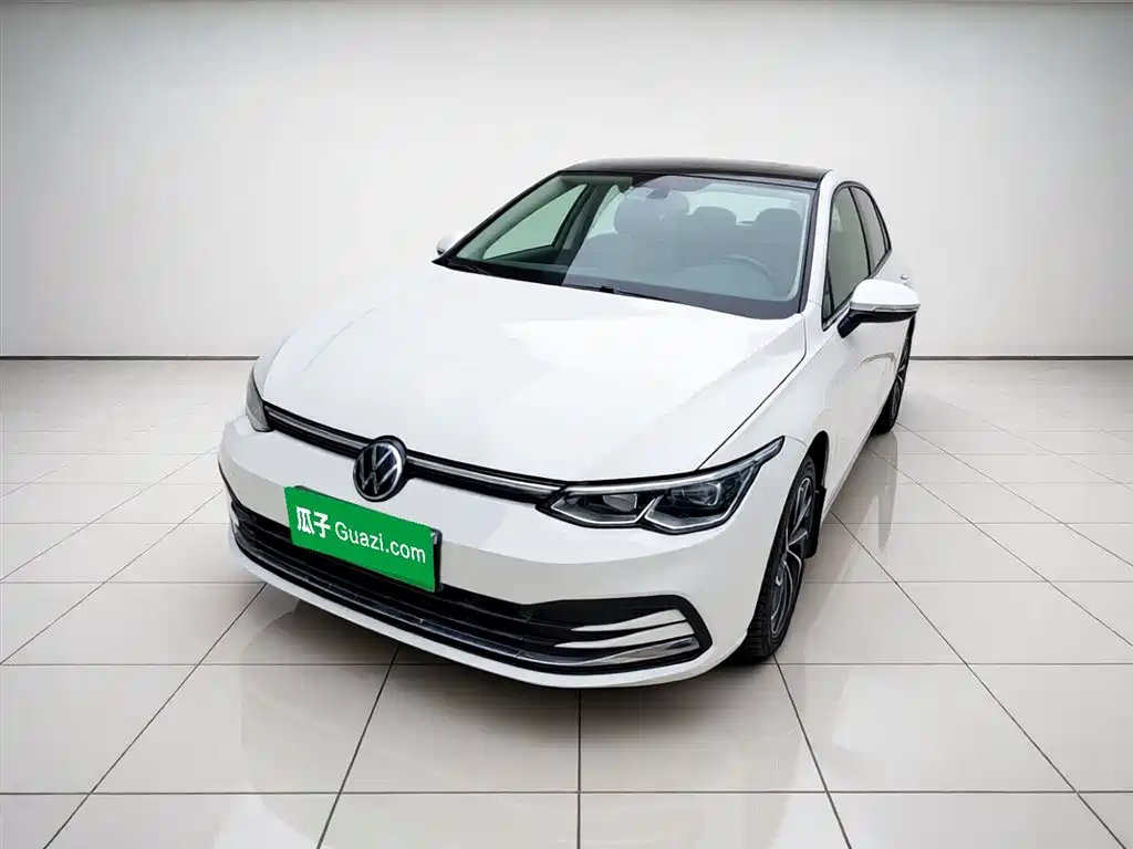 Volkswagen Golf 2021
