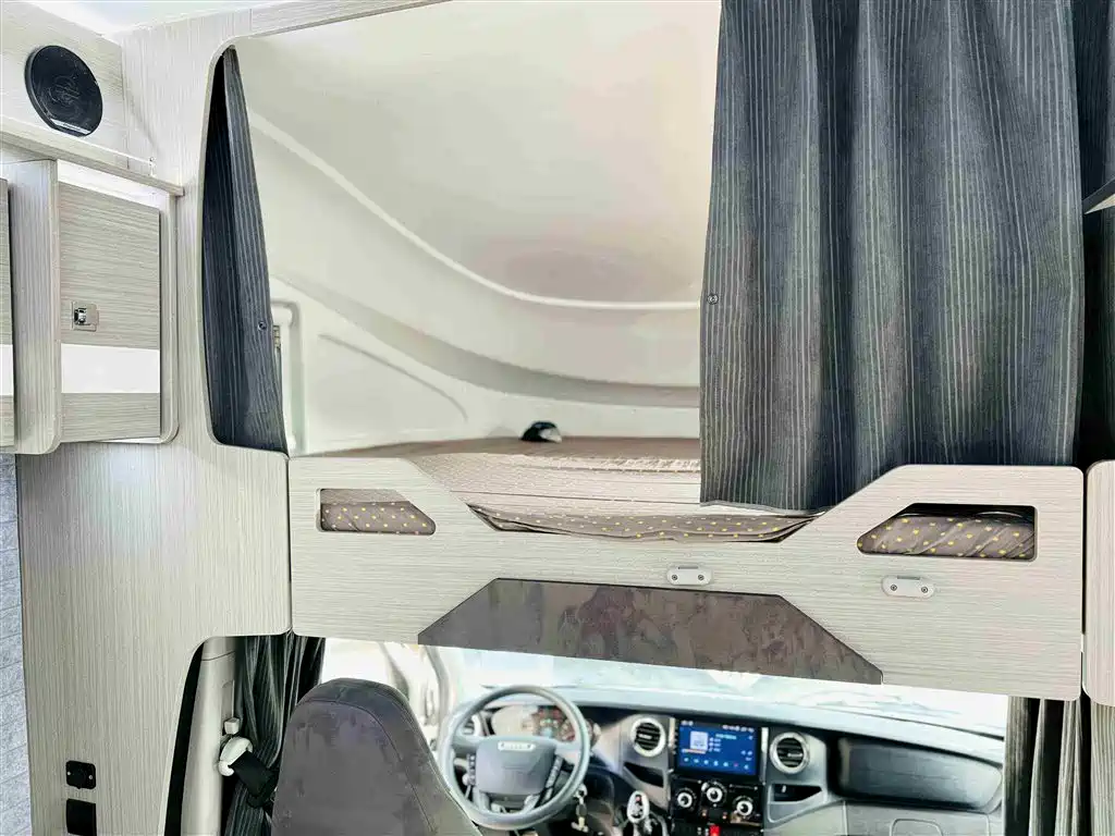 IVECO Ousheng 2023 — фото 19