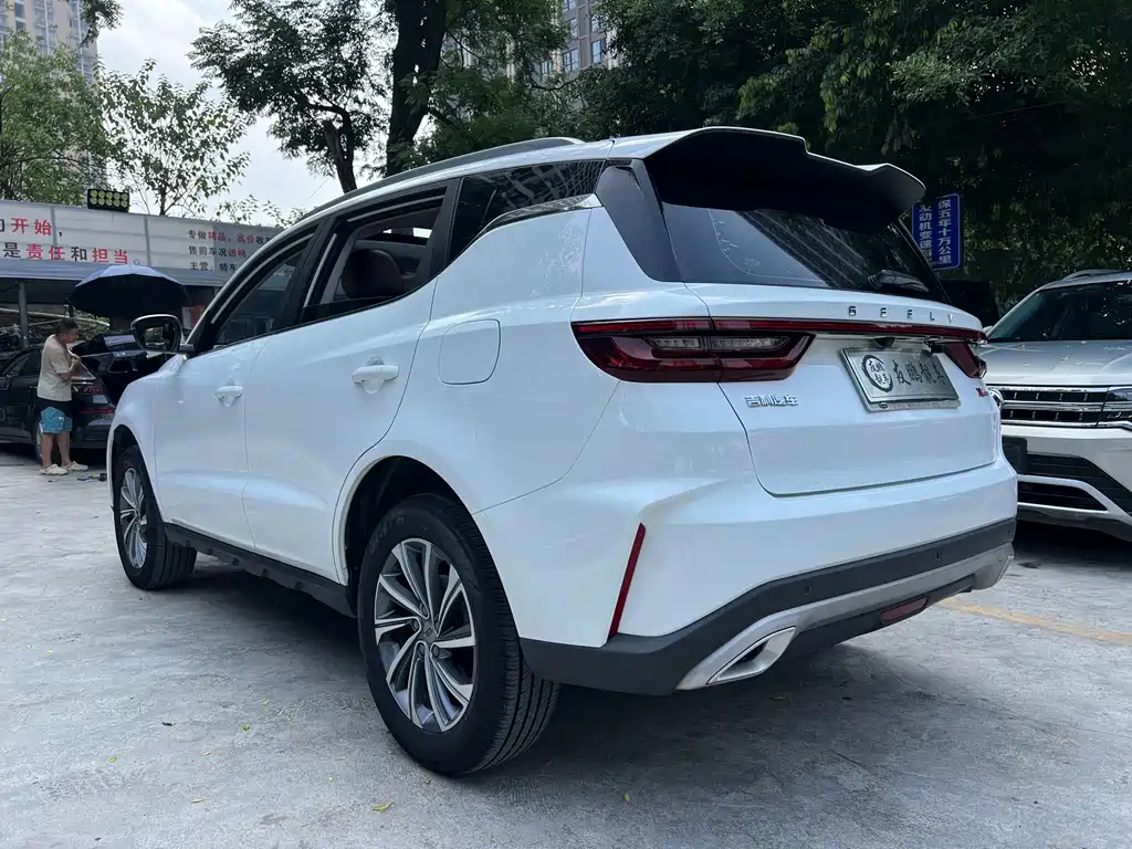 Geely Vision X6 2023 — фото 18